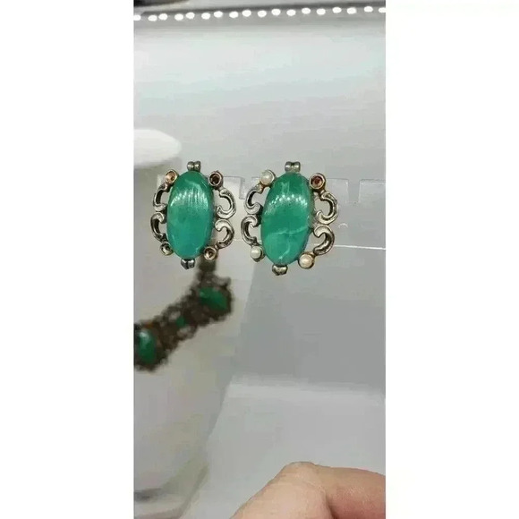 VTG Selro Selini unsigned Emerald Green Cabochon Necklace & Earrings Catalog Pc - Picture 2 of 16